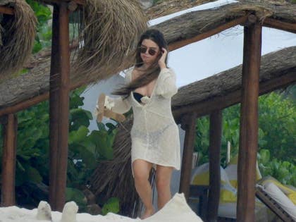 Maren Morris Mexico Girls Trip Photos 3