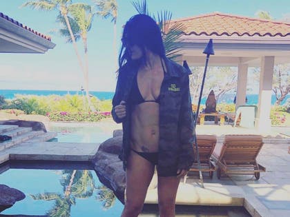 nikki-brie-bella-maui-vacation-photos-04